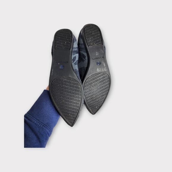 Rothy's Gray Camo Pointed Toe Flats Slip On Shoes Women's Size 6 - Picture 8 of 8